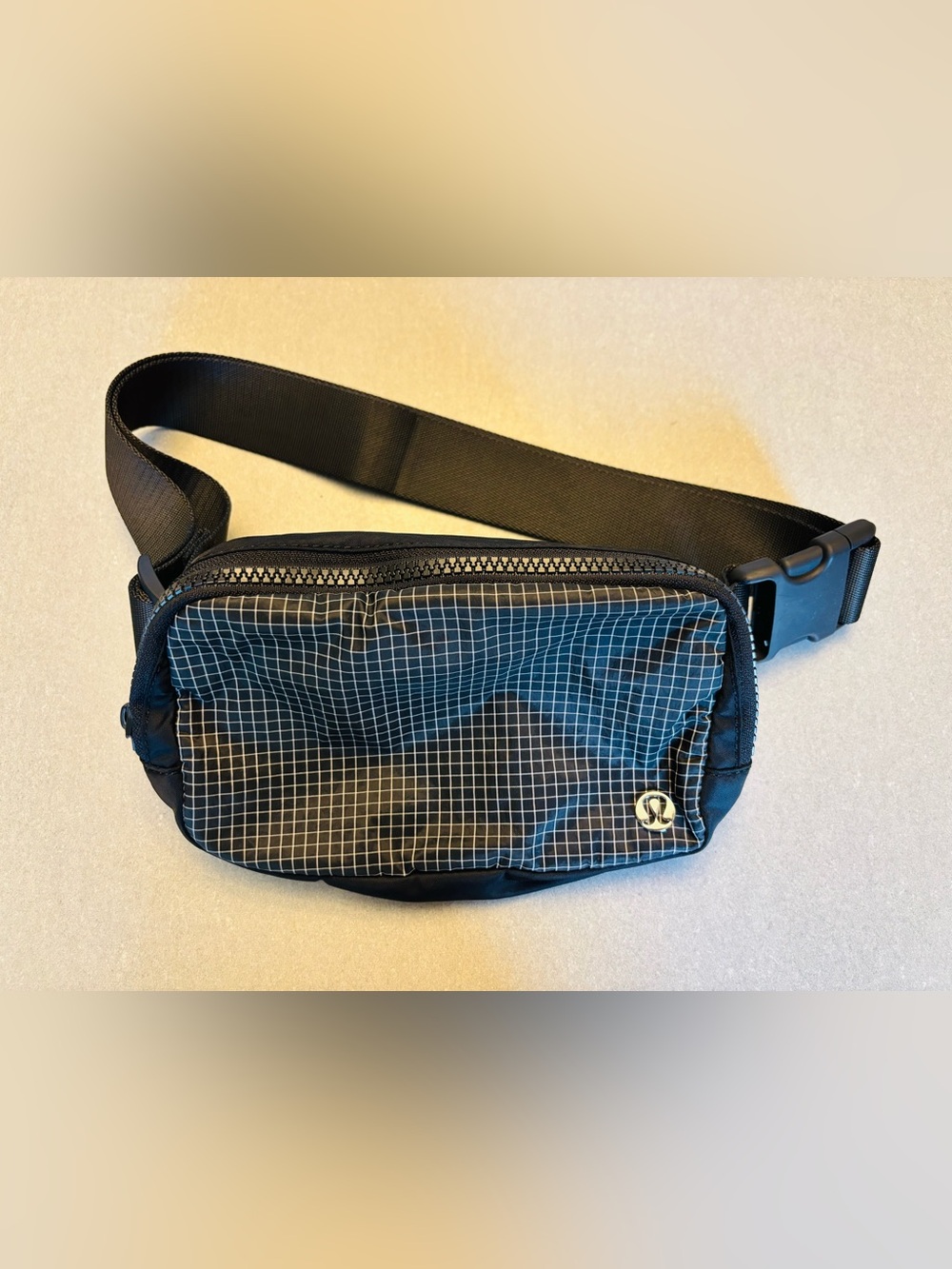 Lululemon Everywhere Belt Bag 1L